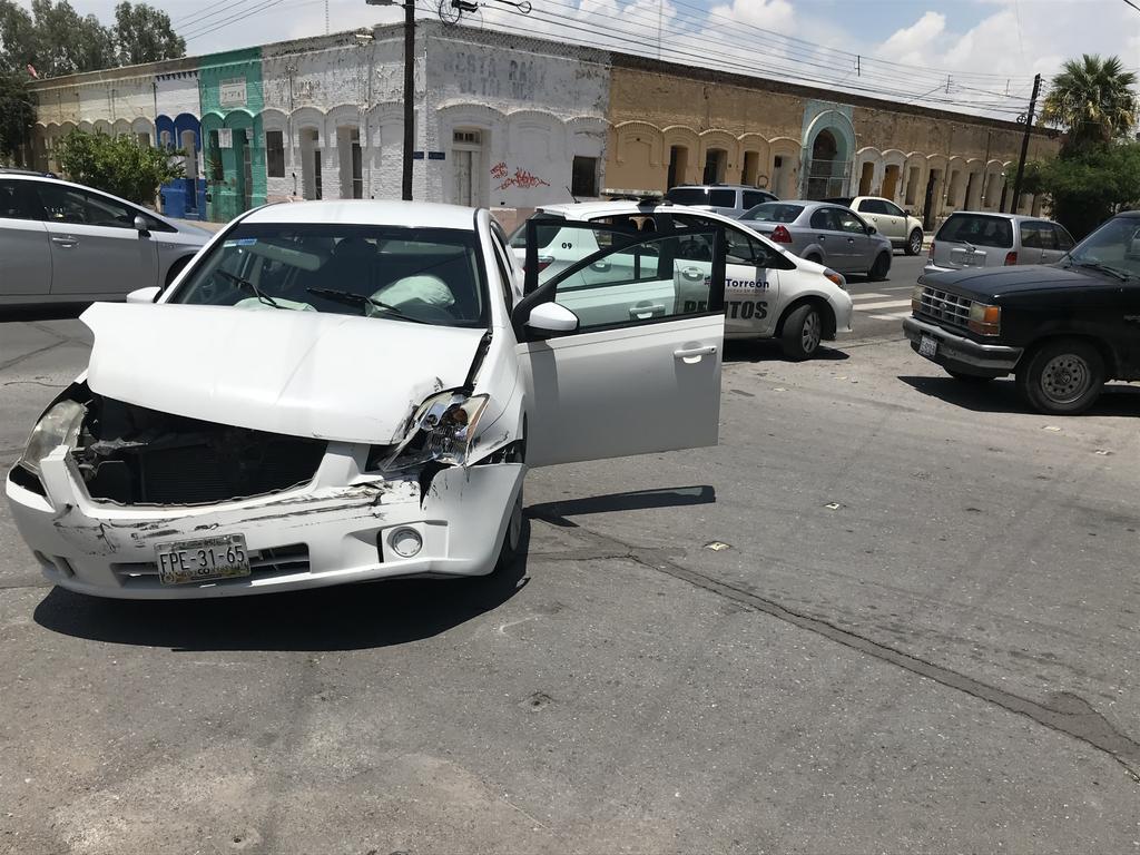Una mujer resulta lesionada tras accidente vial en la zona Centro de Torreón