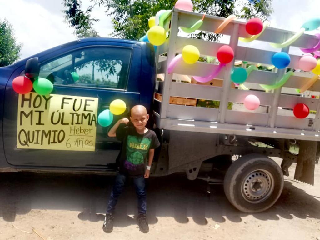 Heber, el niño que se volvió sensación en Torreón al vencer al cáncer