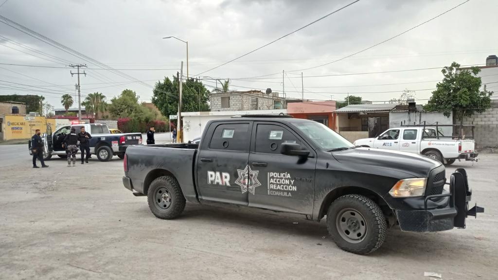 Hombre recibe múltiples impactos de bala de arma de fuego en la colonia División del Norte en Torreón
