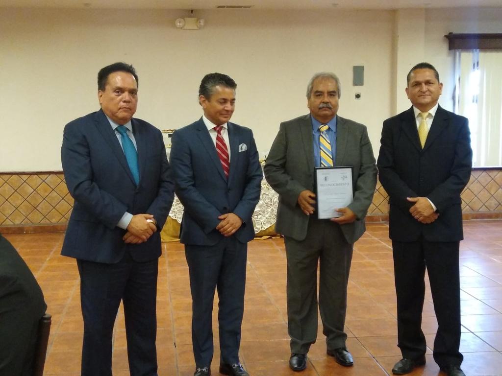 PJECZ y FGE festejan a los abogados de región Norte de Coahuila; entregan reconocimientos