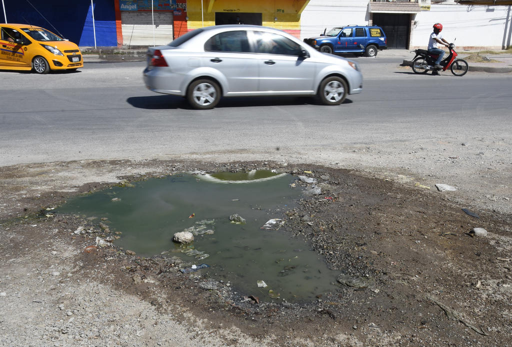 Advierte Simas Torreón de posibles colapsos y hundimientos tras lluvias