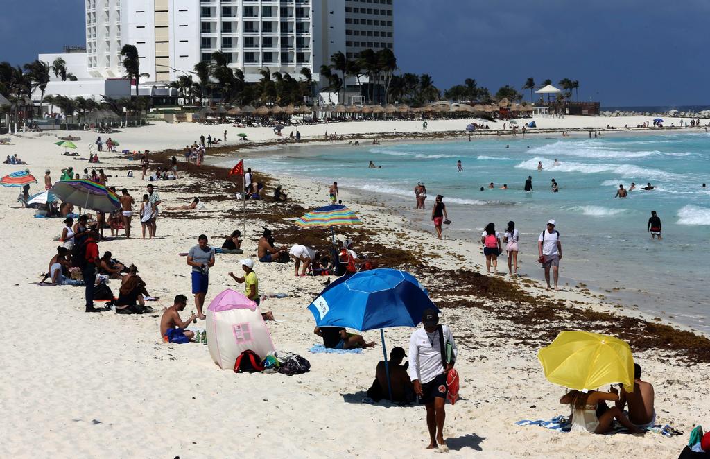 Número de contagios sube a 40 entre jóvenes de Torreón que vacacionaron en playas