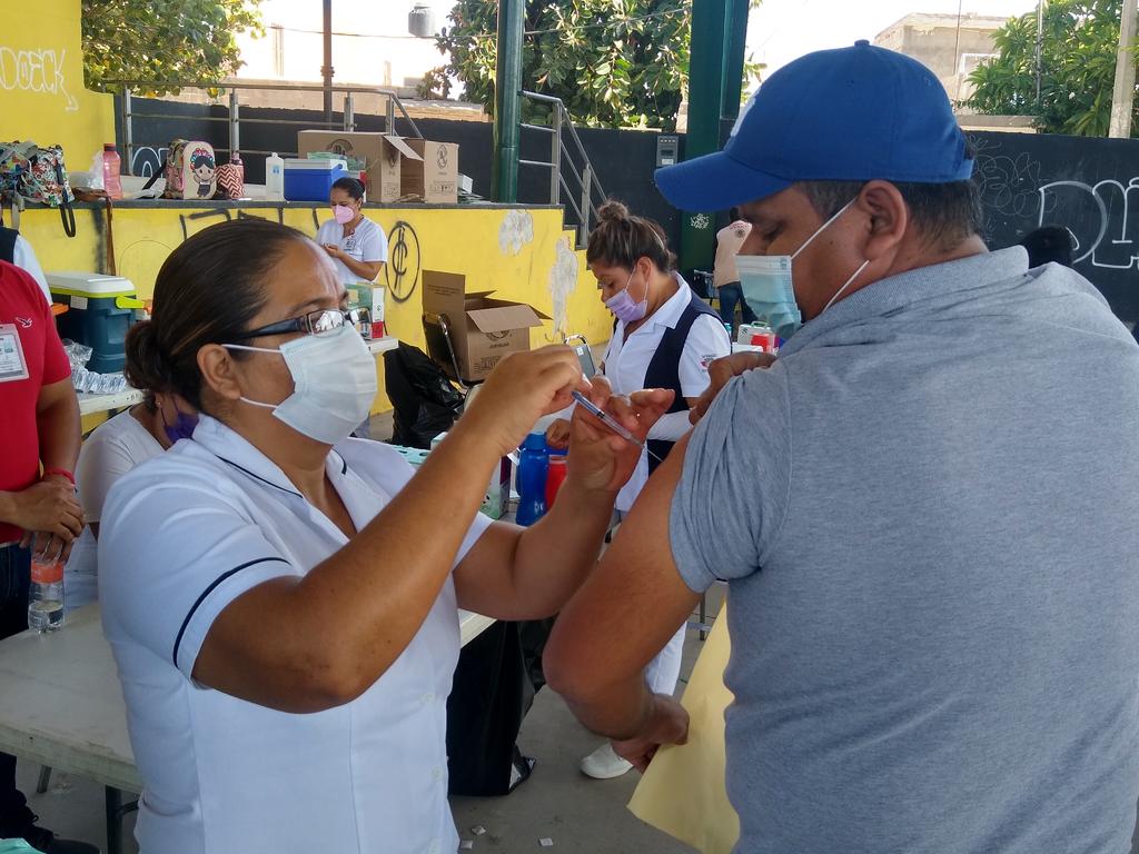 Avanza rápido vacunación antiCOVID en Matamoros y Madero para personas de 30 a 39 años