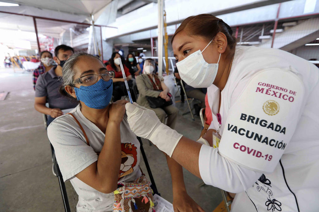 México registra más de 5 mil nuevos contagios a COVID