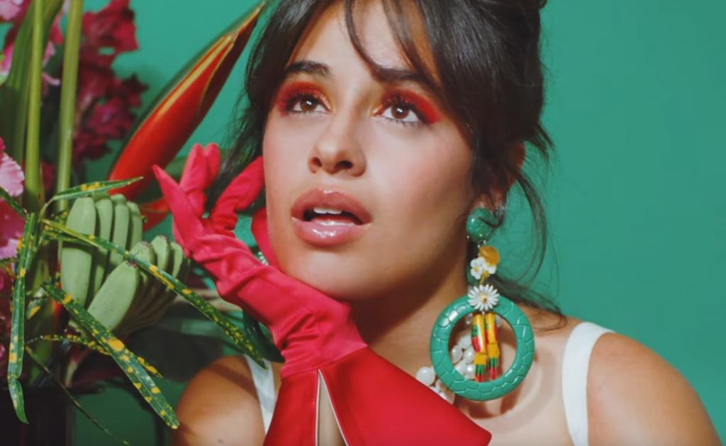 Camila Cabello estrena su sencillo más latino de todos: 'Don't Go Yet'