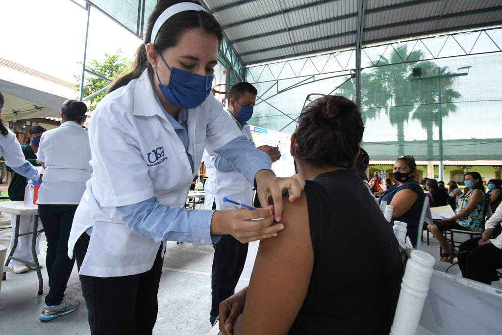 Torreón reporta un 60% de avance en la vacunación antiCOVID a personas de más de 40 años