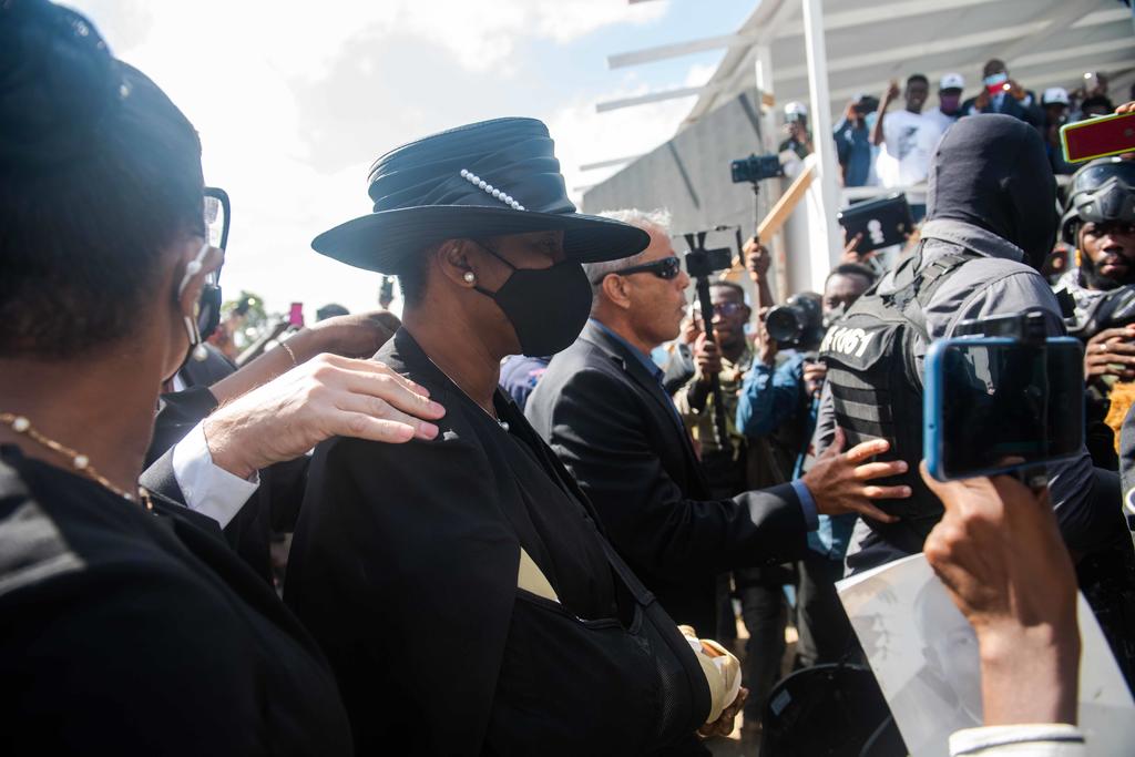 La primera dama de Haití afirma que el asesinado presidente fue traicionado
