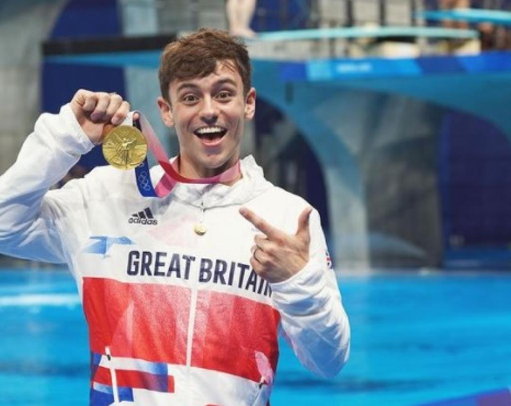 'Soy gay y campeón olímpico'; Tom Daley da poderoso mensaje a comunidad LGBT+