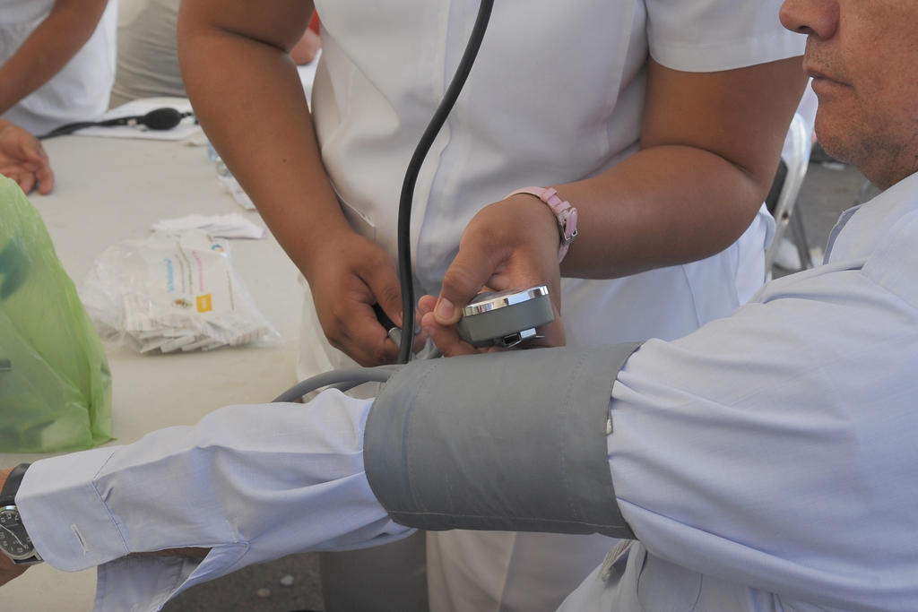 El IMSS va por 54 mil tomas de presión arterial en Coahuila