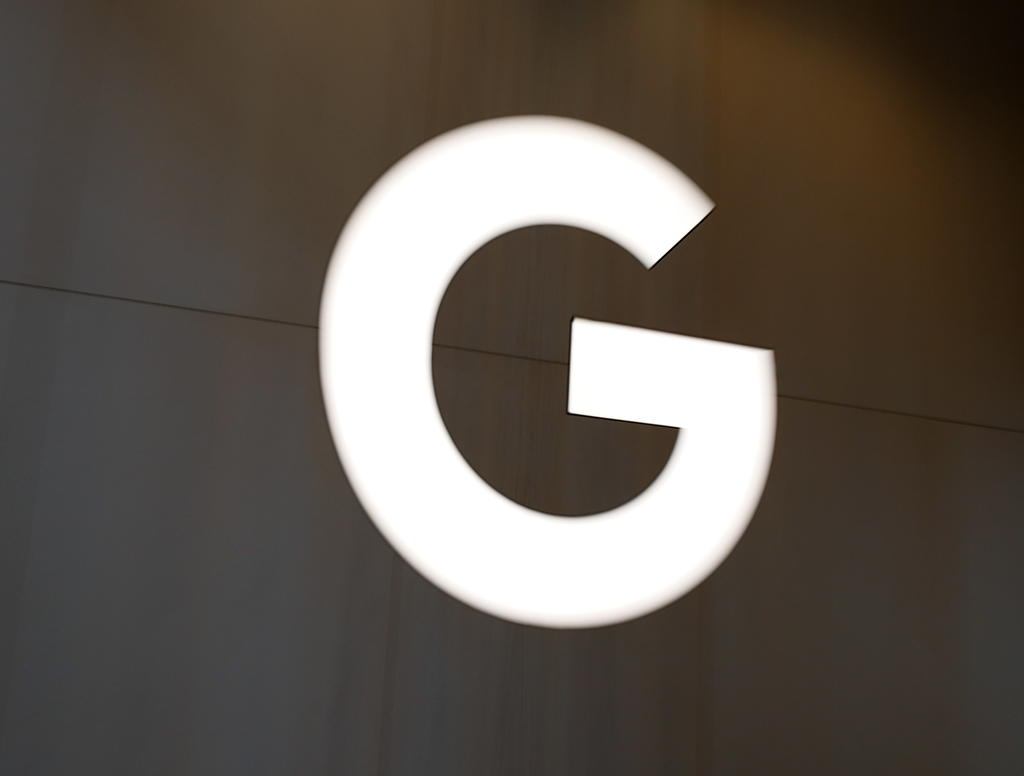 Rusia multa Google por violar ley de almacenamiento de datos de usuarios