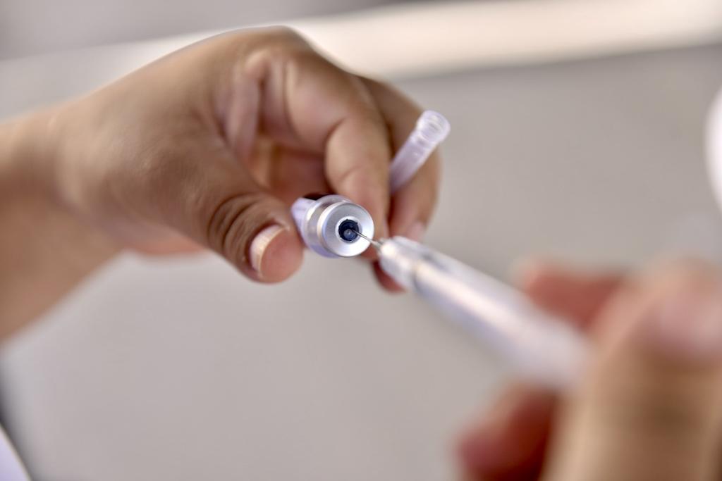 Vacunación de mayores de 18 años arranca en Saltillo