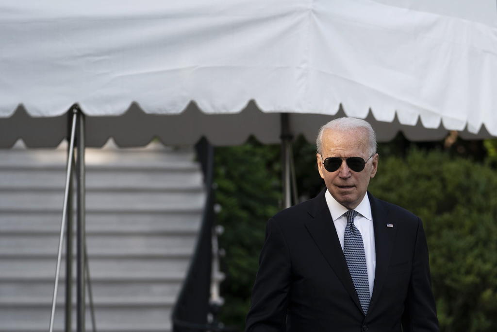 El repunte de infecciones de COVID en EUA eclipsa los triunfos de Joe Biden
