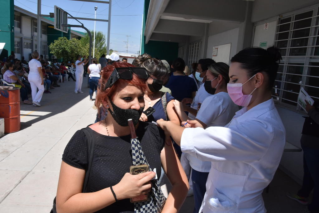 Mecánica de vacunación antiCOVID cambia en Ciudad Frontera