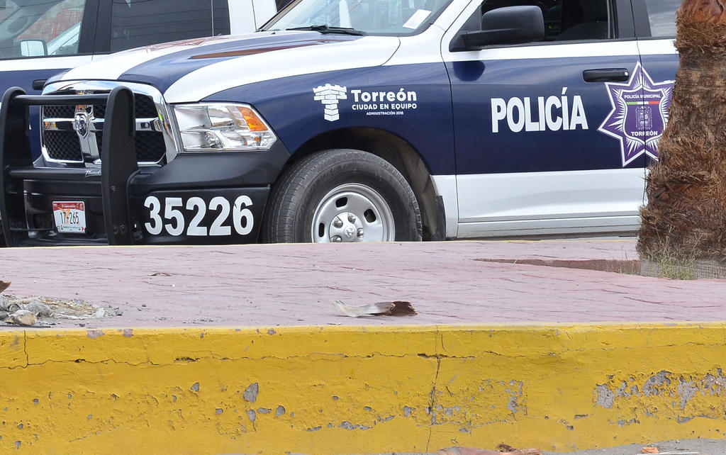 Elementos de la DSPM de Torreón arrestan a dos sujetos por robo