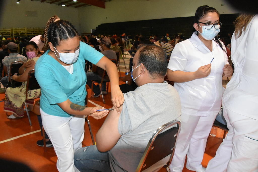 Coahuila gestiona con EUA nueva donación de vacunas contra COVID
