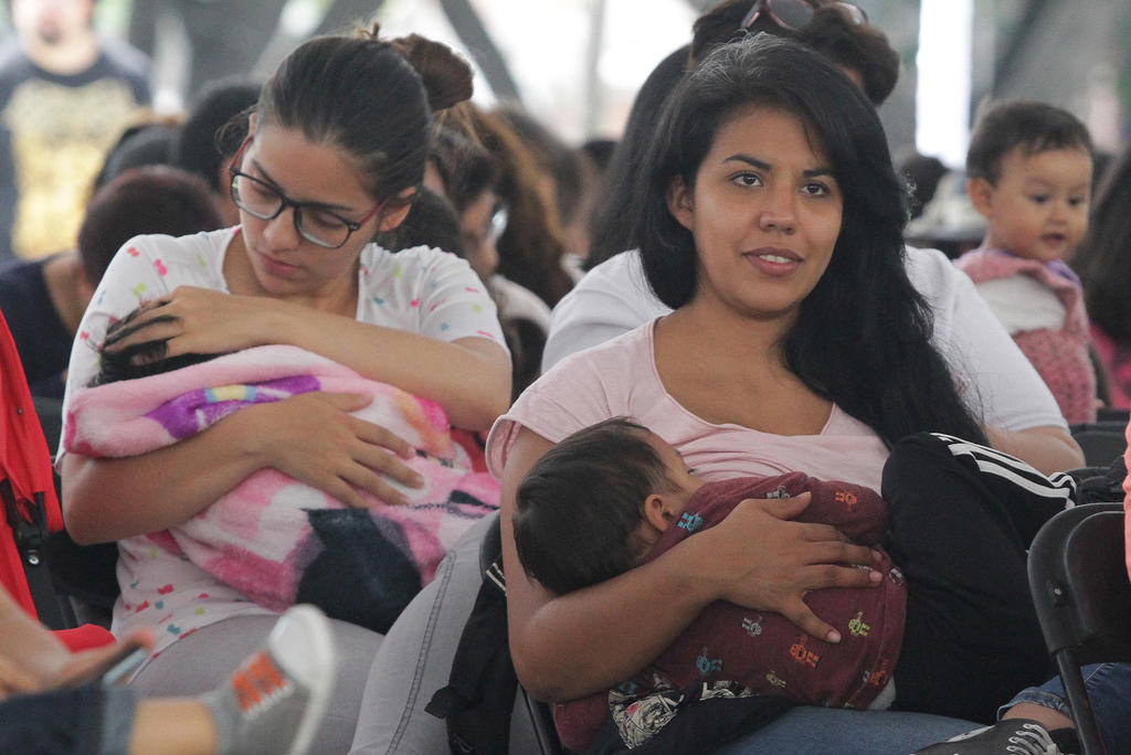 El ISSSTE promueve lactancia materna en La Laguna; destaca beneficios en pandemia