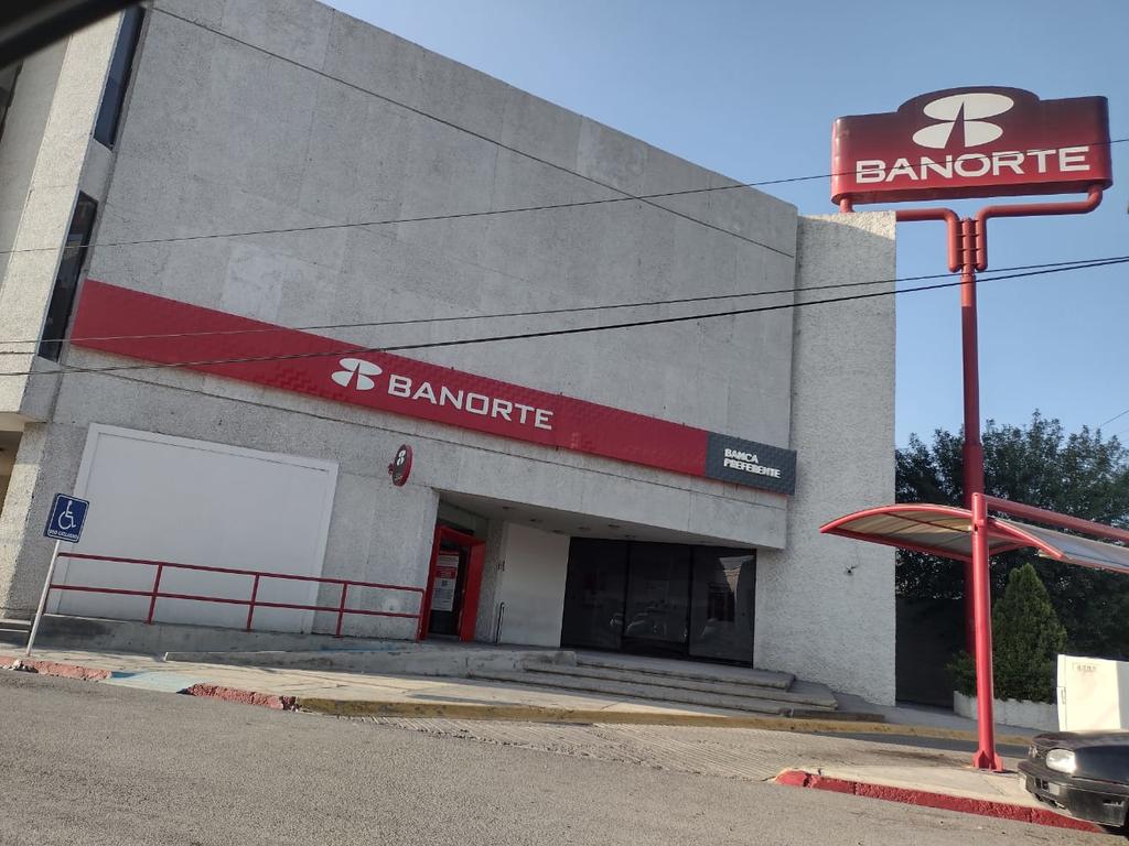 En Saltillo, le roban a ciudadana tarjeta bancaria y saquean cuenta en segundos