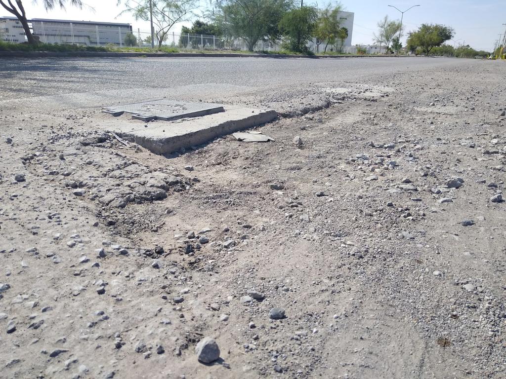 Lluvias se van de Torreón y aparecen daños en pavimento
