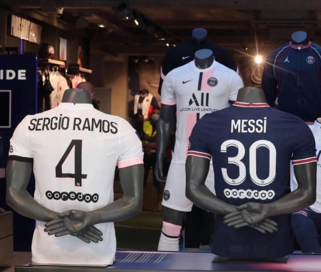 Sergio Ramos le da la bienvenida a Messi en el PSG