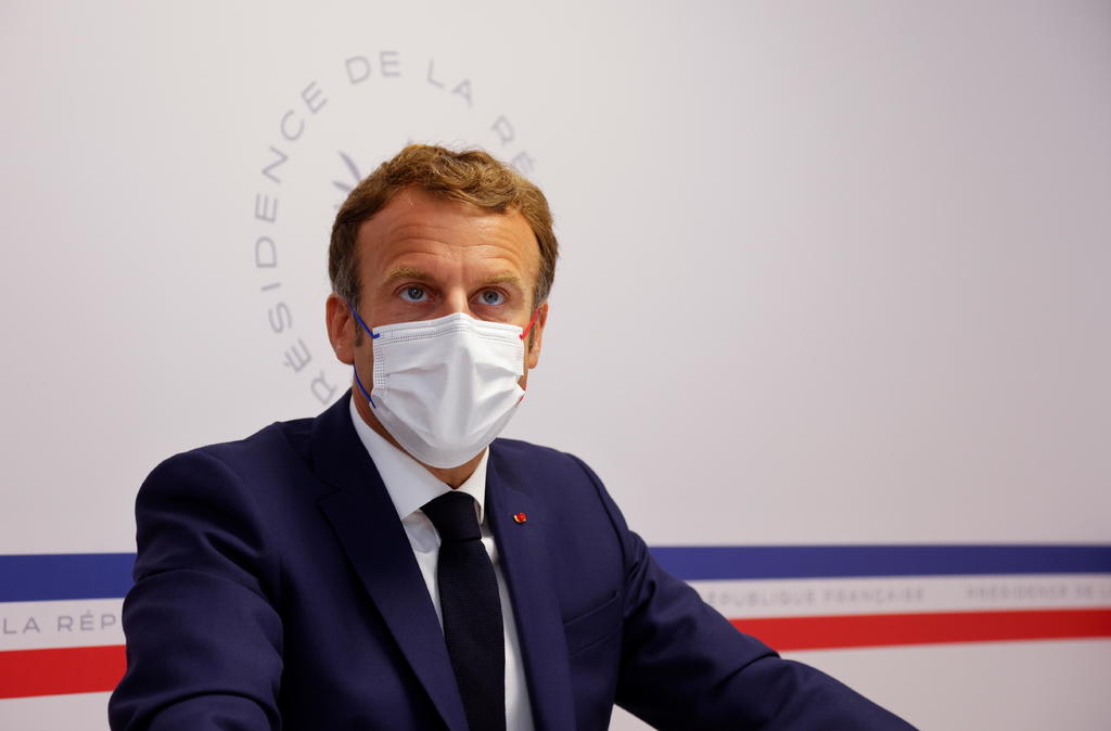 El presidente de Francia, Emmanuel Macron, advierte que la crisis del COVID-19 no quedó atrás