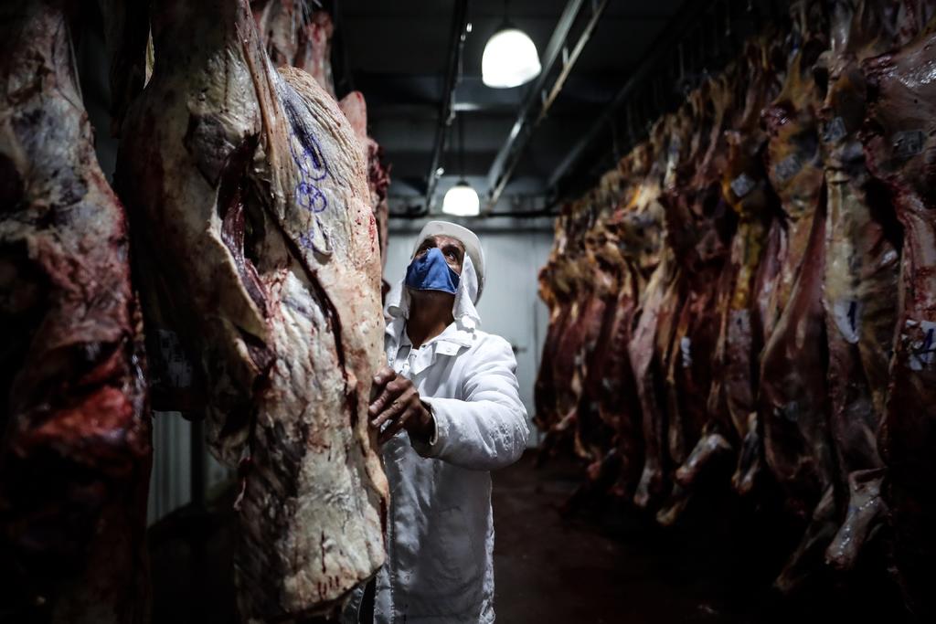 Gobierno federal revisa precios de carne en México
