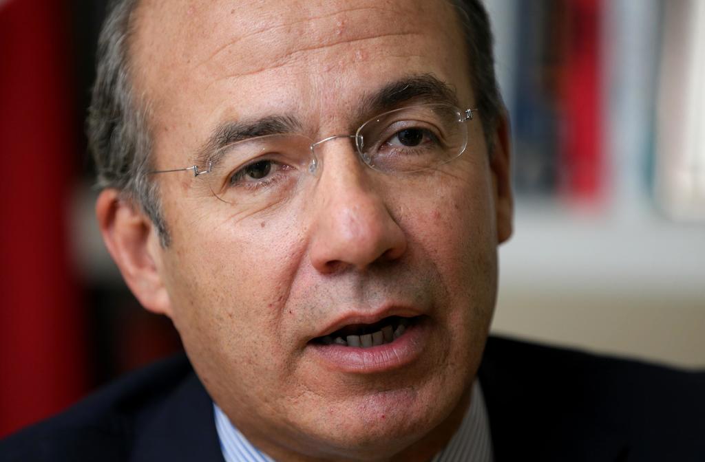 Expresidente Felipe Calderón lamenta muerte de su sobrino por COVID-19