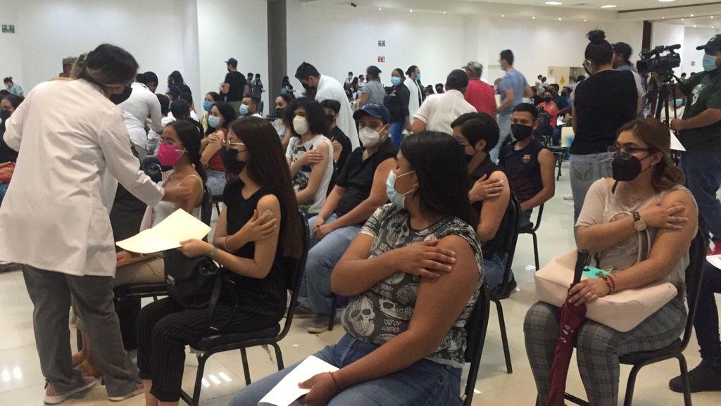 Arranca vacunación antiCOVID para de jóvenes de 18 a 29 años en Gómez Palacio