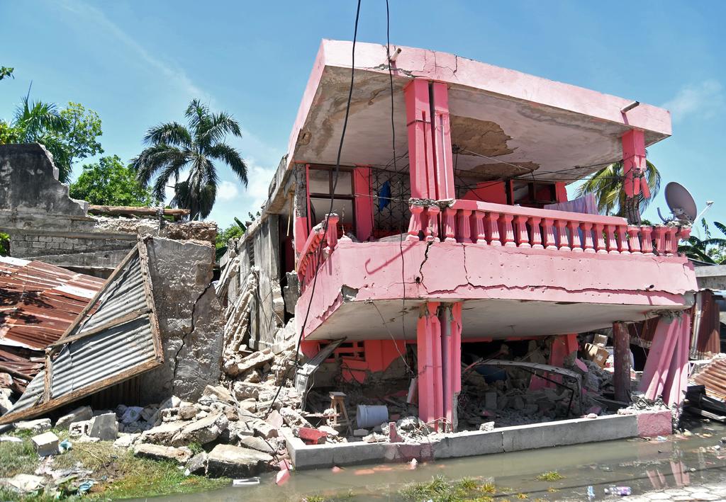 Cruz Roja despliega corredor humanitario tras sismo que dejó más de 300 muertos en Haití