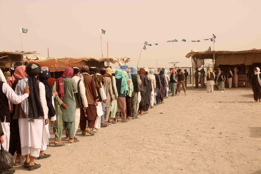 La ONU señala que Afganistán registra unos 17,500 desplazados en el último mes
