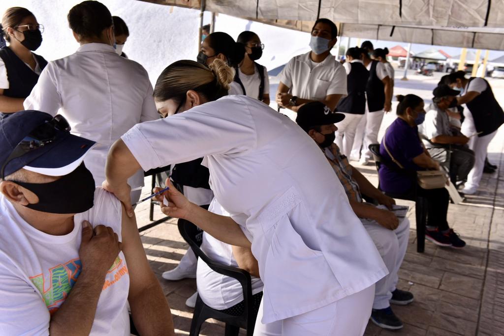 Bienestar anuncia jornada extraordinaria de vacunación antiCOVID en Torreón para personas de 50 a 59 años