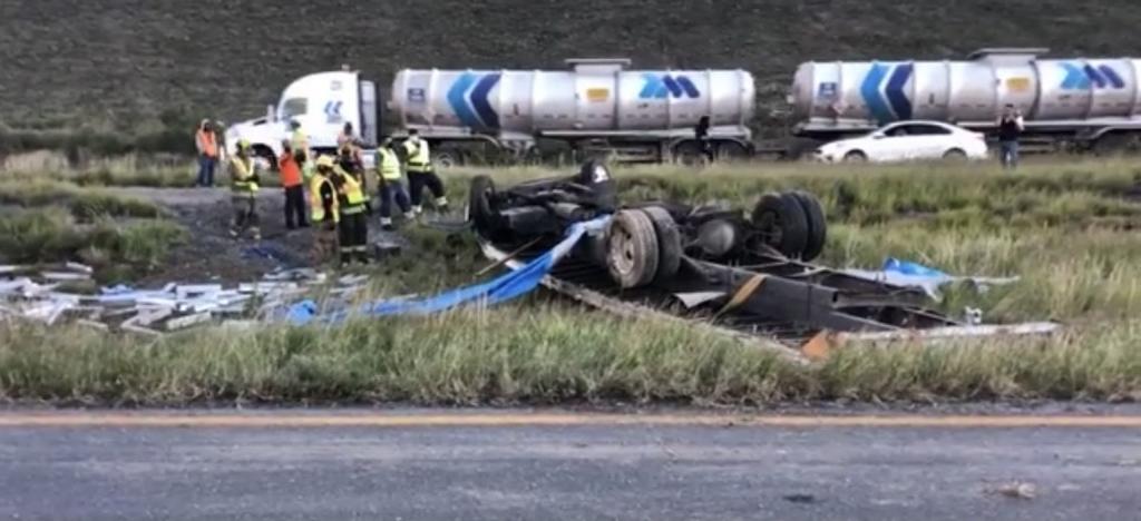 Dos personas mueren por accidente carretero sobre la Torreón–Saltillo