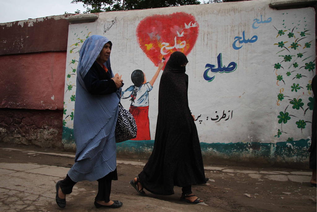 Estas son las 29 restricciones que el Talibán impone a las mujeres afganas