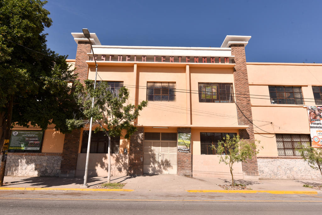 Adultos mayores de Torreón saturan mesas de registro para incorporarse a Pensión del Bienestar