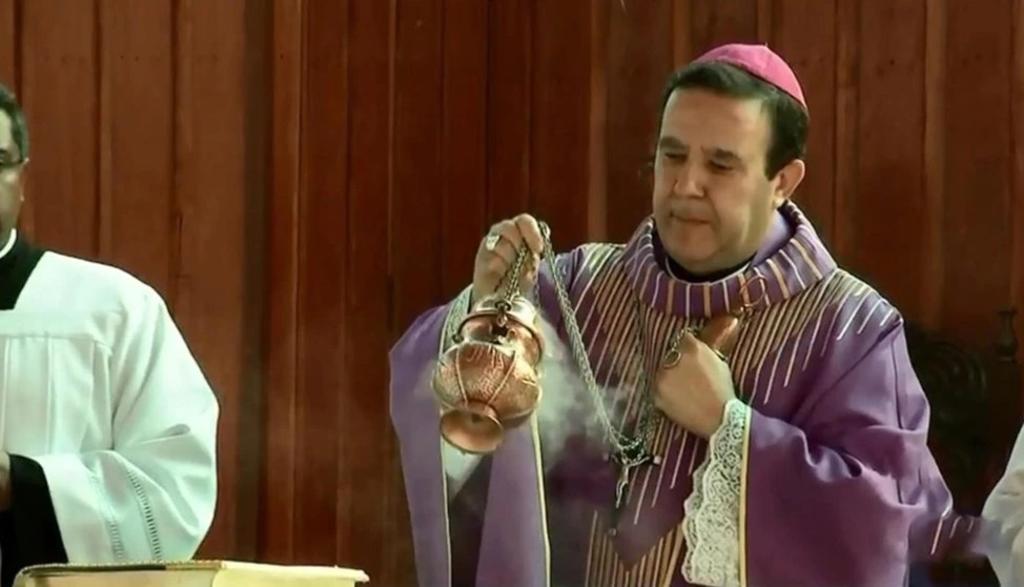Obispo brasileño renuncia a su cargo tras difusión de video sexual