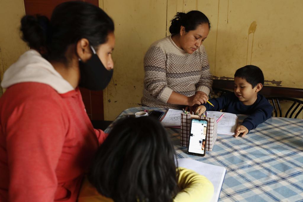 Perú declara en emergencia la educación pública; sus aulas están vacías desde 2019