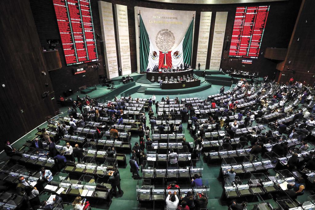 El INE aprueba distribución de curules para diputados federales en México