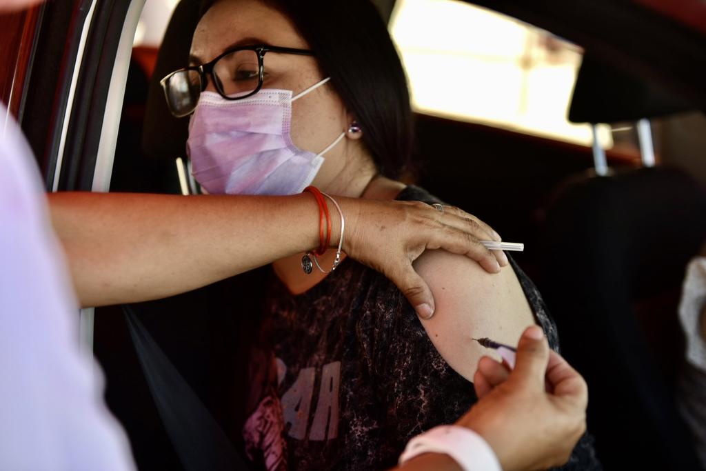 Aún no hay fecha para vacunar contra COVID-19 a jóvenes de Torreón