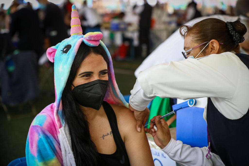 Legisladores panistas piden que se abra vacunación COVID para rezagados en Coahuila
