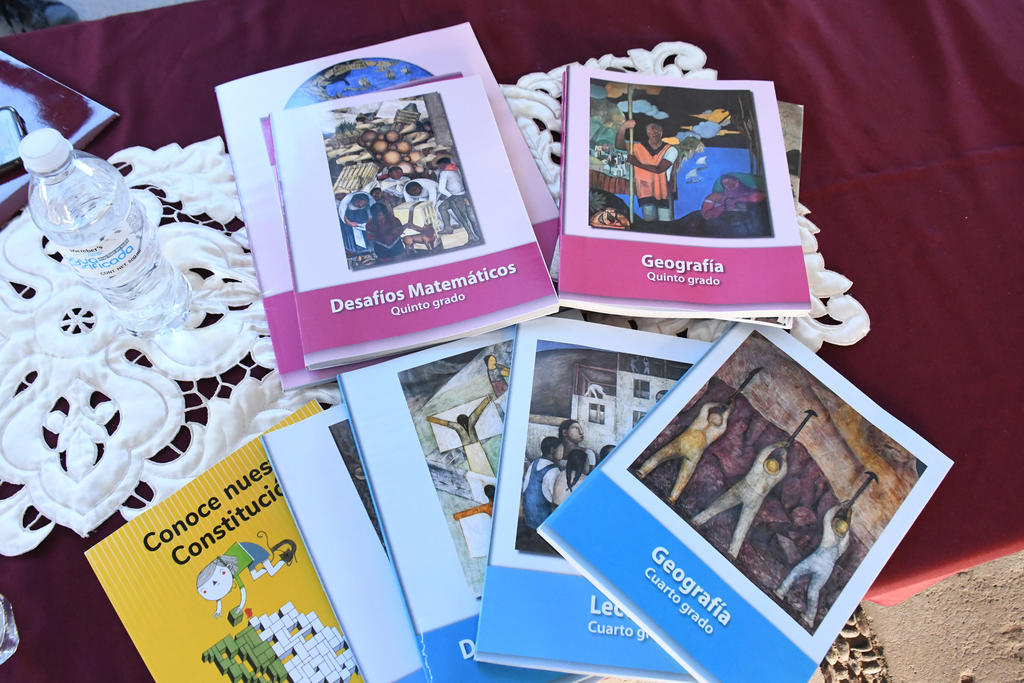 Pendientes, algunos libros de texto para educación primaria de Laguna de Coahuila