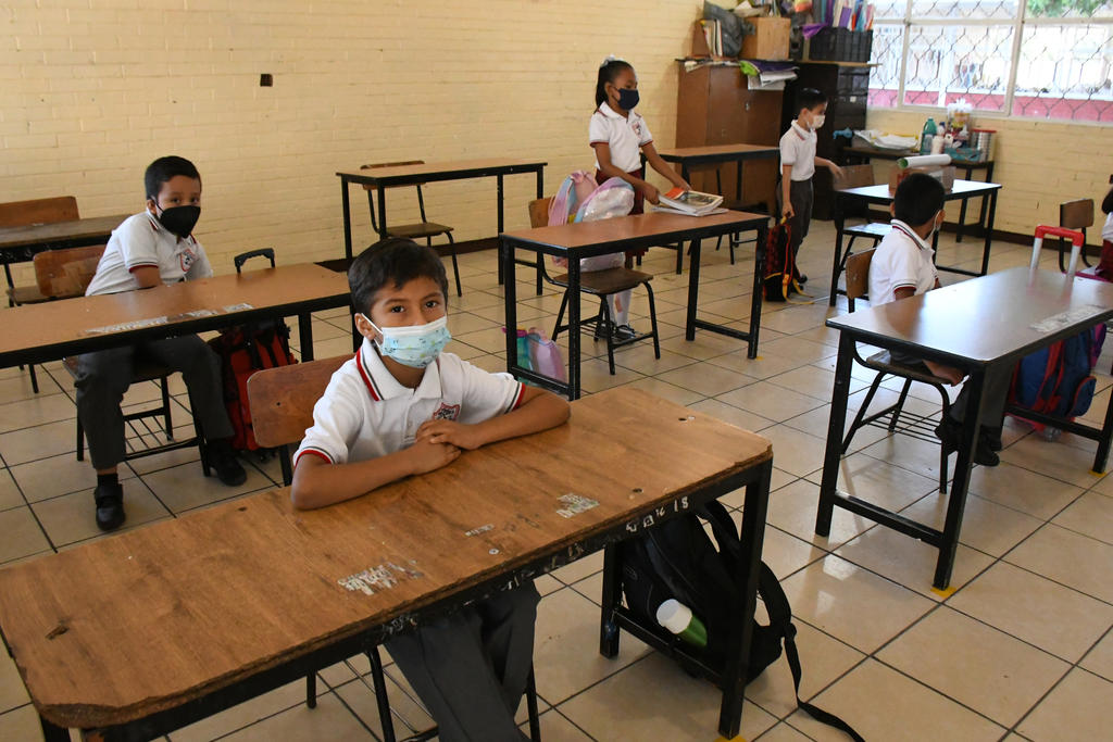 Más escuelas de La Laguna de Coahuila se alistan para clases semipresenciales