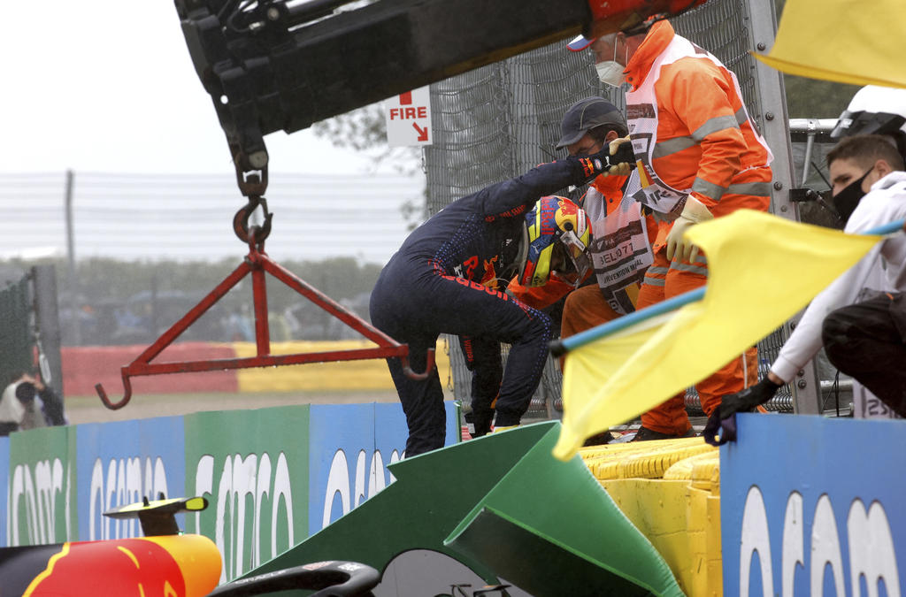 'Checo' Pérez se accidenta antes del Gran Premio de Bélgica y queda fuera de la competencia