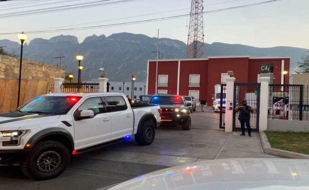 Detienen por secuestro a siete policías de San Pedro, Nuevo León