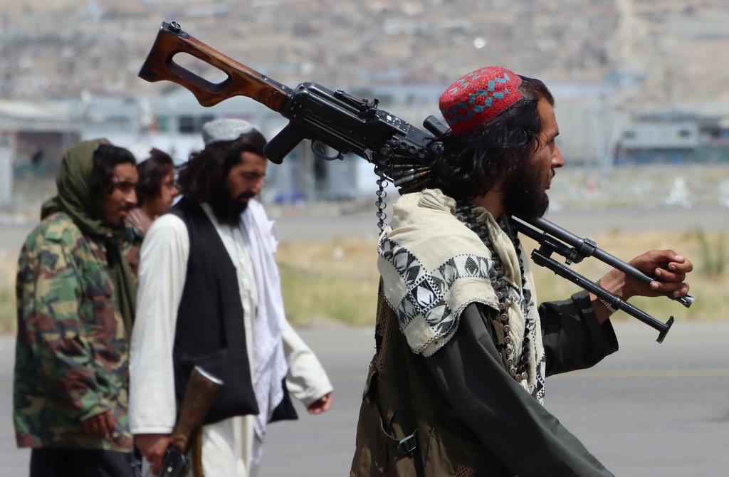 Estados Unidos revela que acordó con los talibanes que escoltaran a estadounidenses evacuados de Kabul