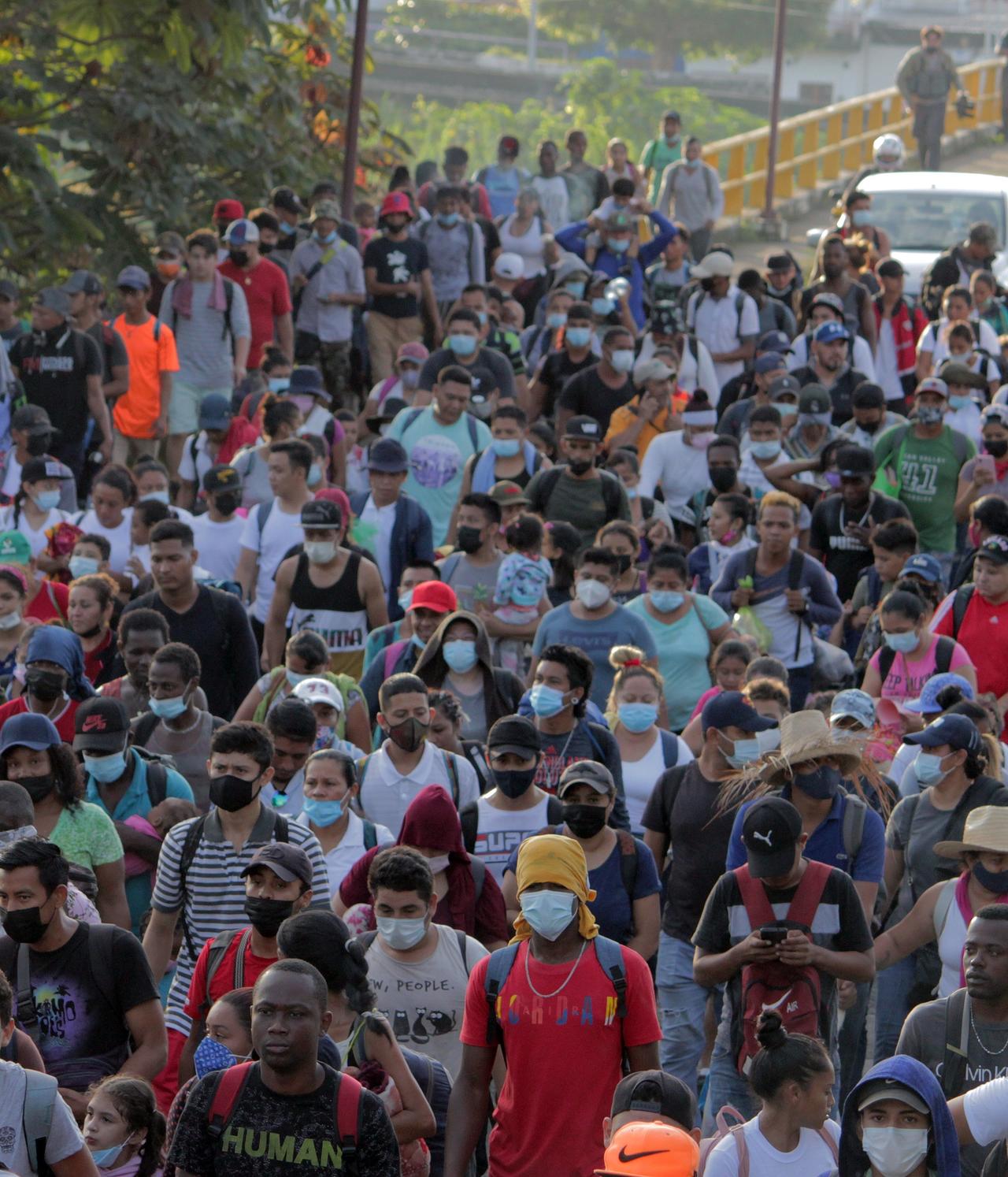 Una cuarta caravana migrante parte desde la frontera sur de México