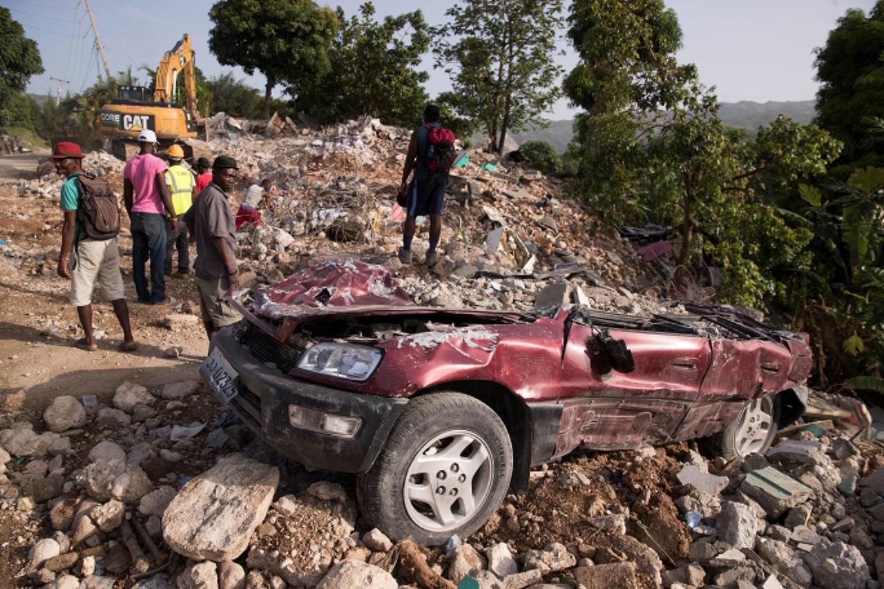 Sube a 2,248 el número de fallecidos por el terremoto en Haití