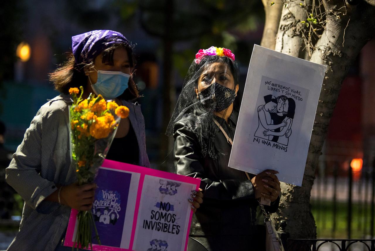 Autoridades abordan programa para mujeres violentadas en Coahuila