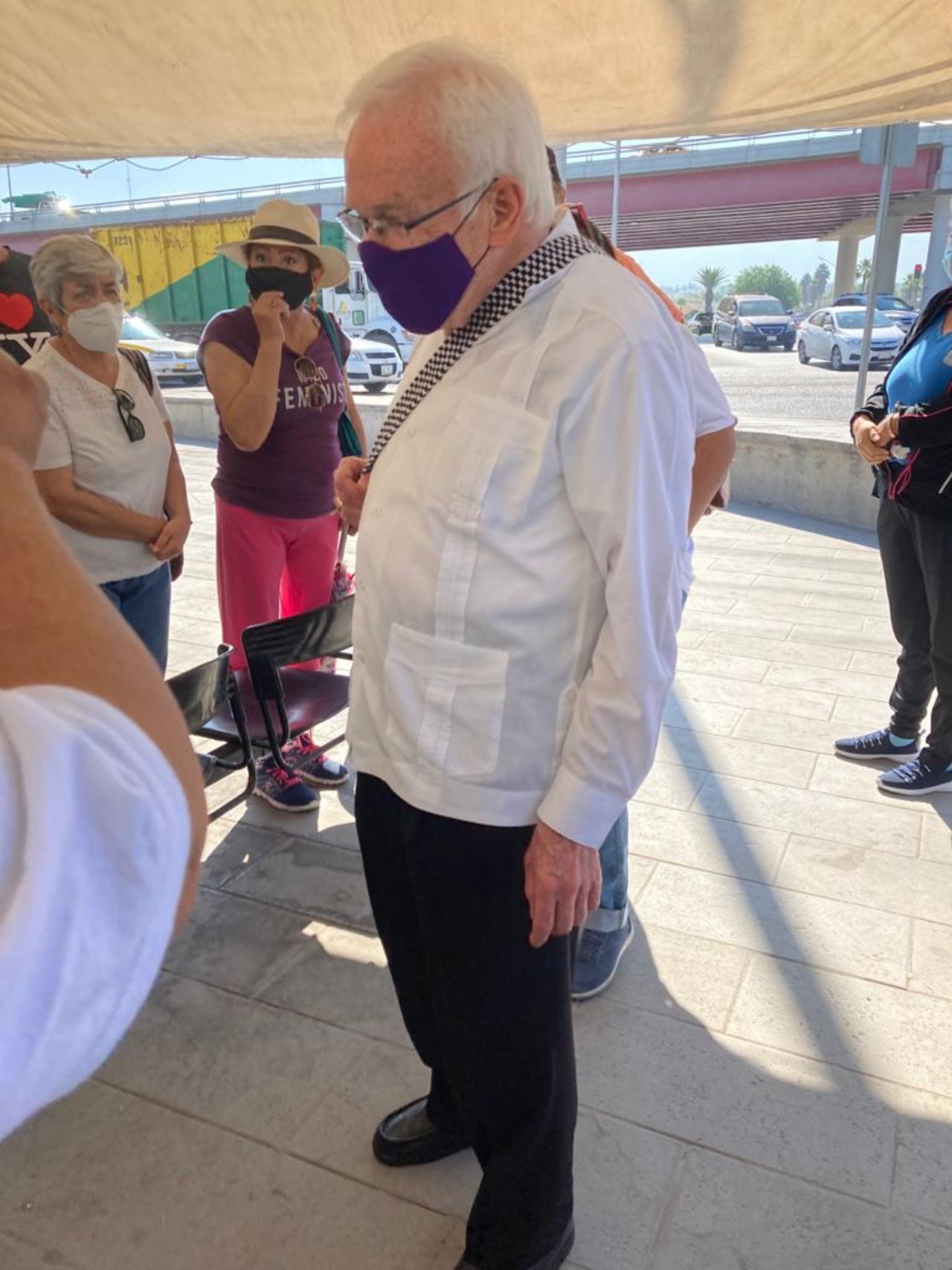 Con manifestación, exigen la liberación de maestro detenido en Saltillo
