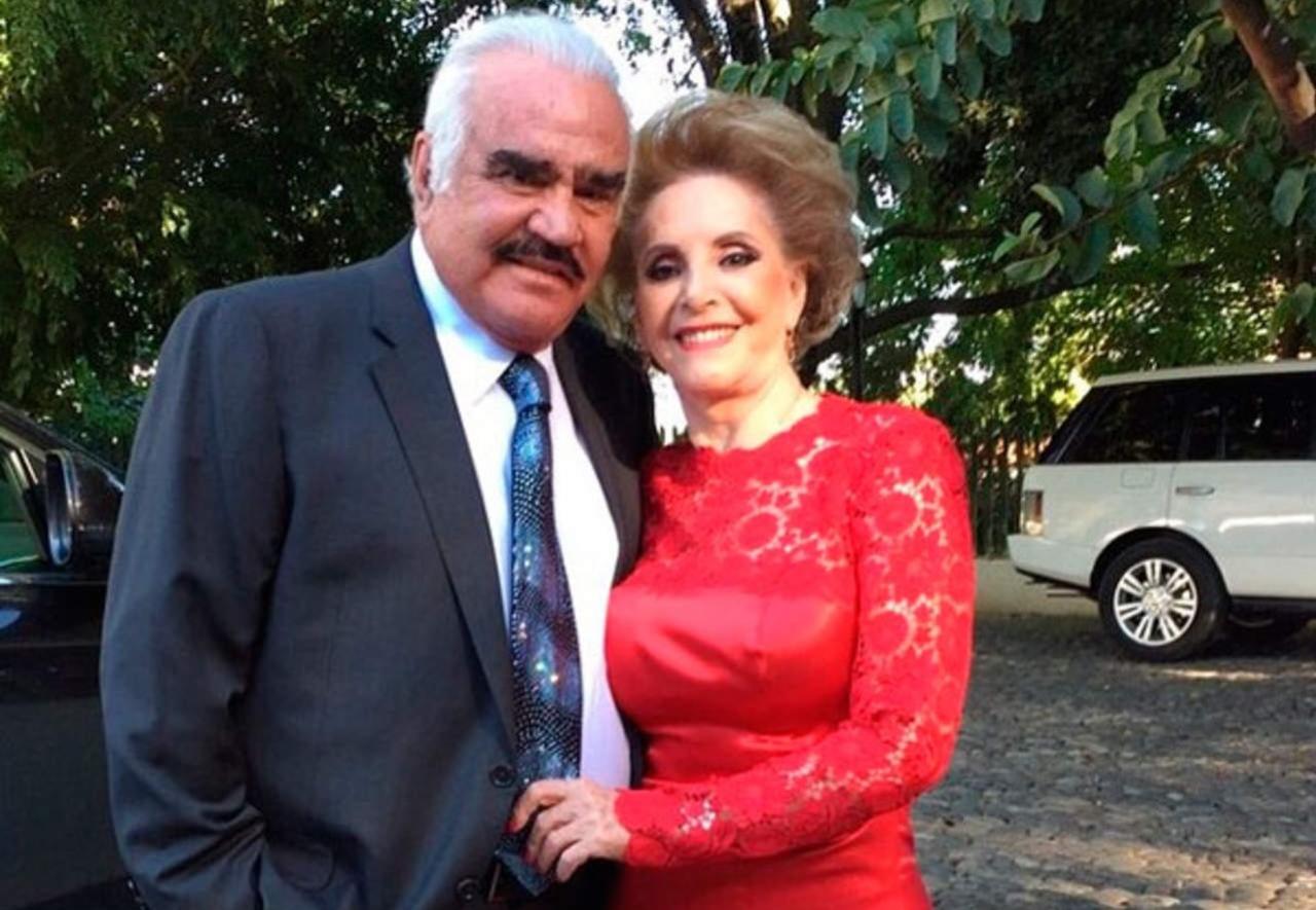 Doña Cuquita, esposa de Vicente Fernández, es hospitalizada de emergencia