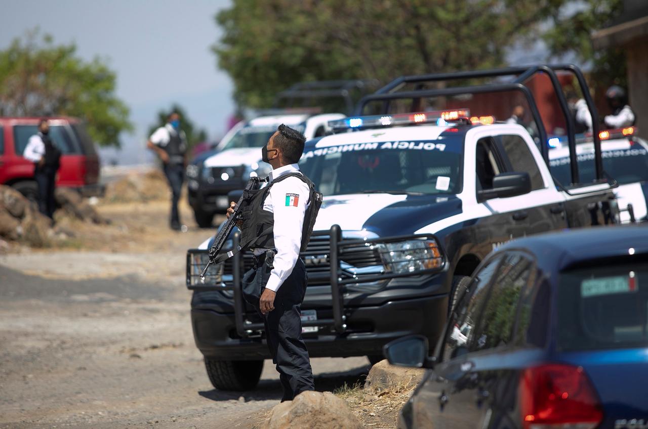 Tras enfrentamientos violentos en Michoacán hallan cinco cadáveres