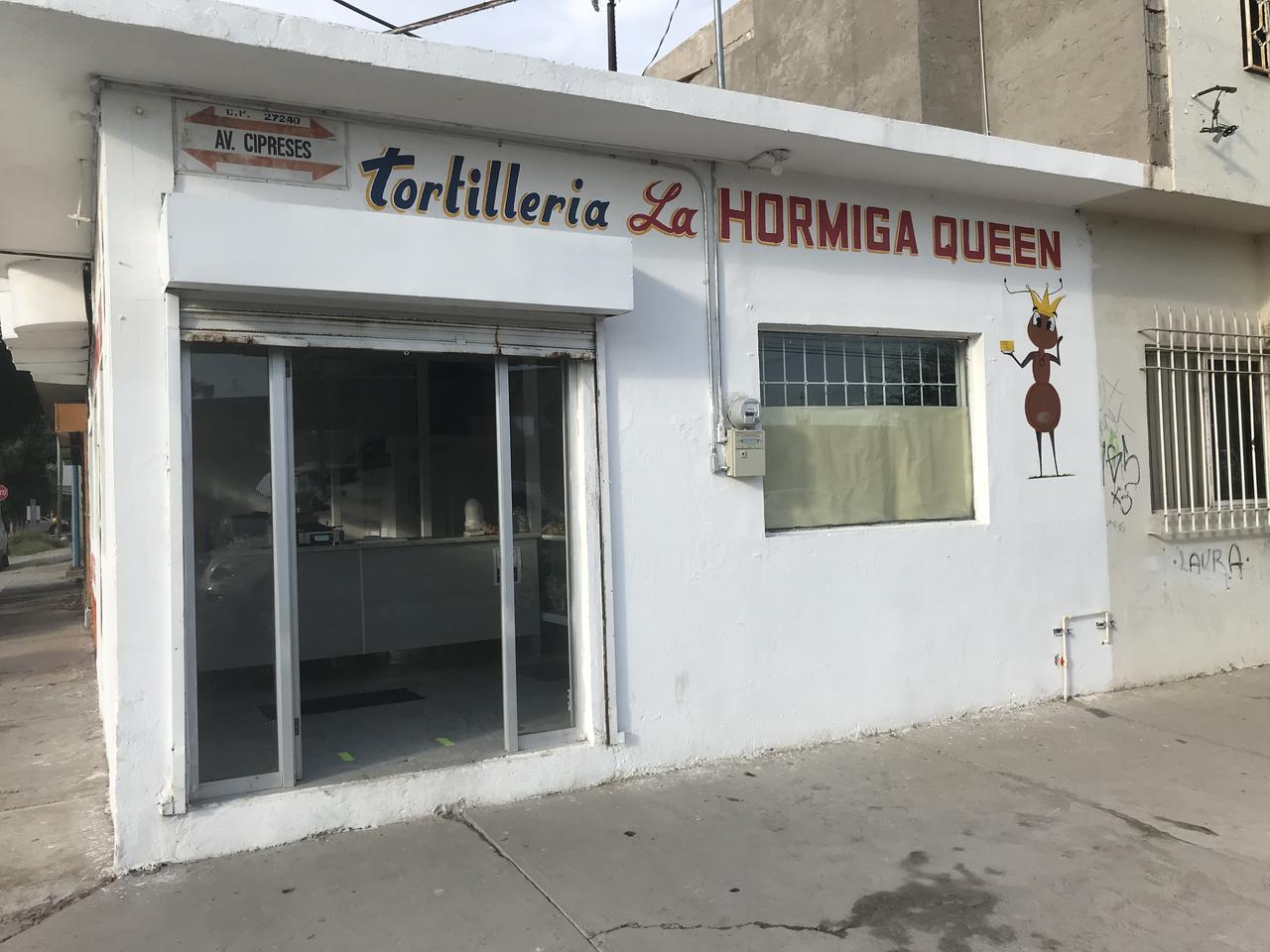 Sujetos armados asaltan tortillería en la colonia Jardines de California de Torreón